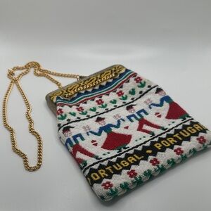 Source Unknown vintage Multicolor Embroidered Shoulder Bag with Gold Chain